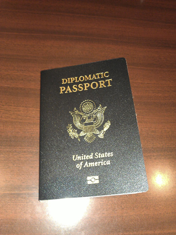 diplomatic-passport-usa.jpg